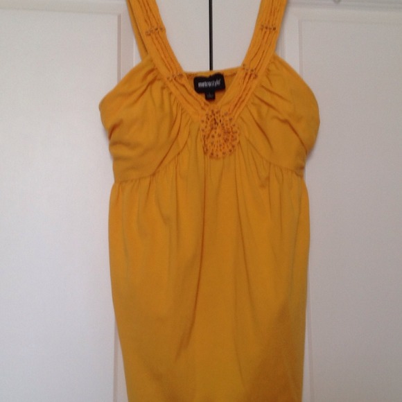 GREAT FOR SUMMER - LADIES SUMMER TOP