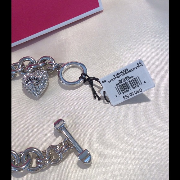 SOLD JUICY COUTURE Crystal Heart Toggle Bracelet - Picture 2 of 4