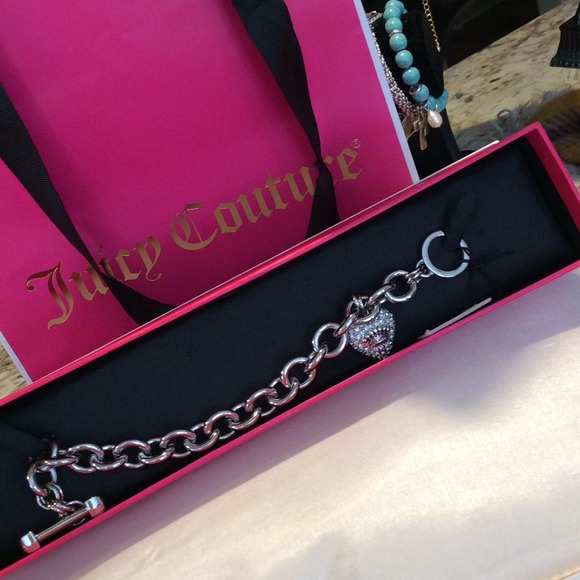 SOLD JUICY COUTURE Crystal Heart Toggle Bracelet - Picture 3 of 4