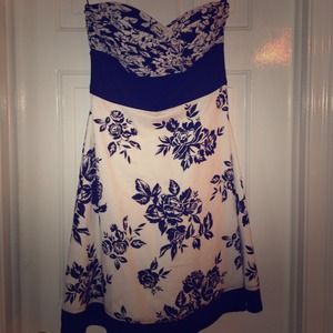 White House black market dress for spring