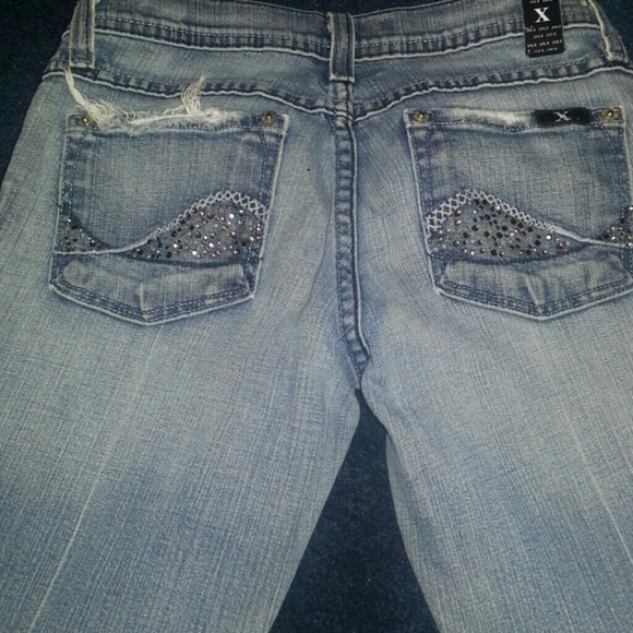 Jeans - Picture 2 of 4