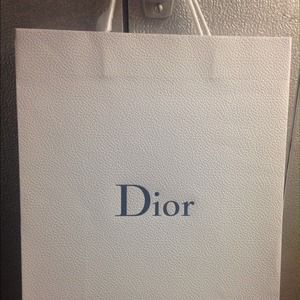 ✂️Reduced✂️Large Dior paper bag & box