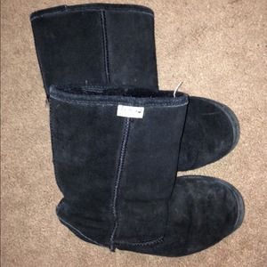 Black BearPaw Boots!