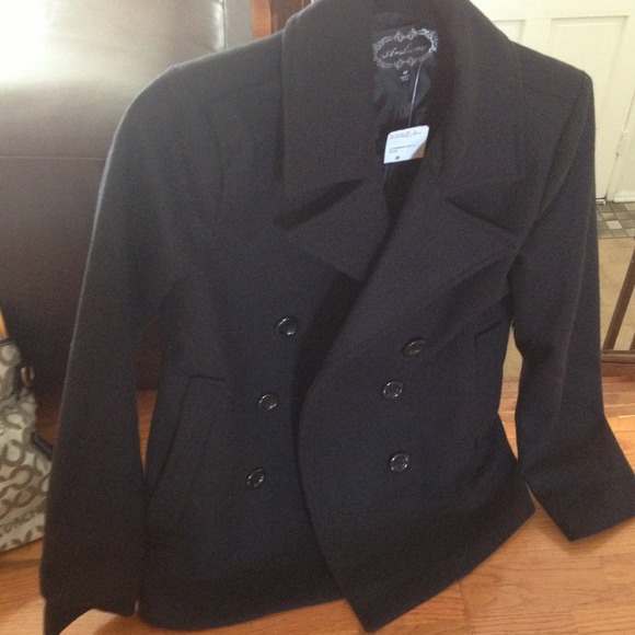🍀Black Peacoat NWT