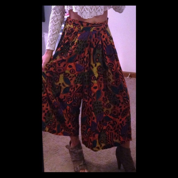 90s print Groucho pants!