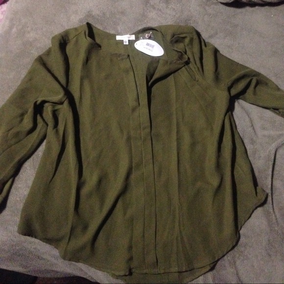 Olive long sleeve shirt