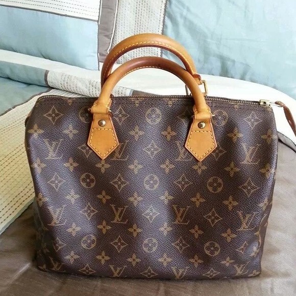 *SOLD***Authentic Louis Vuitton Speedy 30