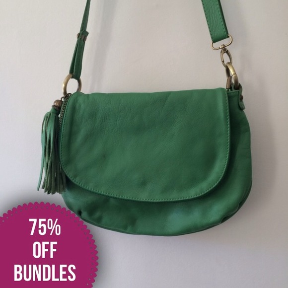 Bundle: green leather purse + pink tank top