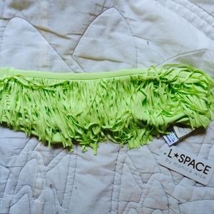 L'space fringe top