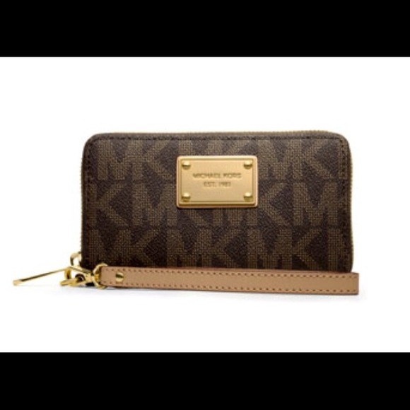 MICHAEL KORS large multifunction logo phone case