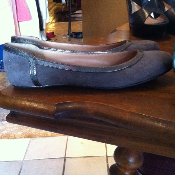 Flats - Picture 4 of 4