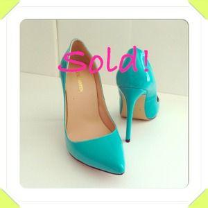 Spring fever! Aqua Blue Patent Pumps
