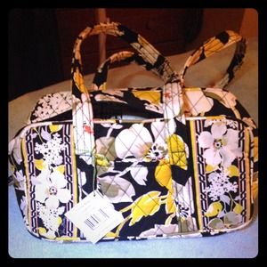 New Vera Bradley Shoulder purse - med/lrg Dogwood