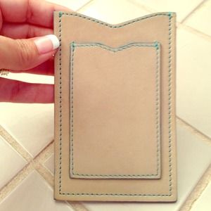 Leather iPhone & card holder🍀