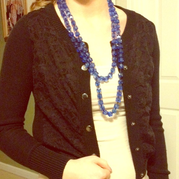 60 in. blue necklace w/ extension clasp closure.