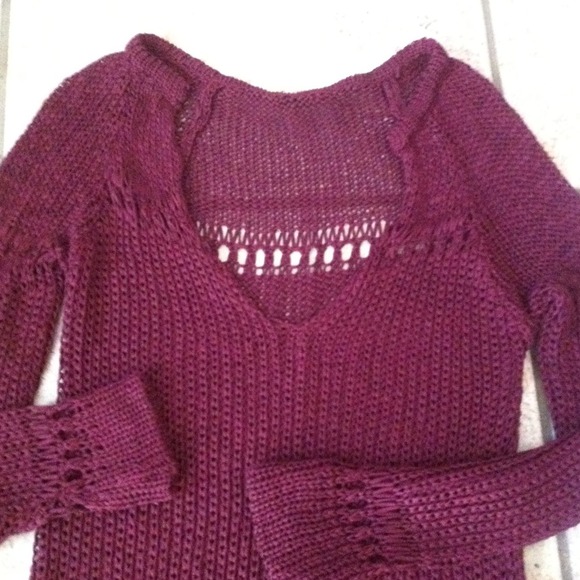 🔴SOLD🔴Brandy Melville Maroon Kari Knit - Picture 3 of 4