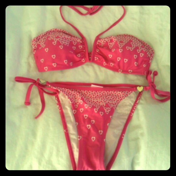Pink 2 piece with white hearts