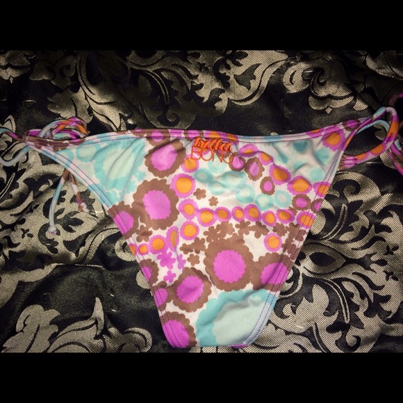 Billabong bikini! 👙 - Picture 3 of 3