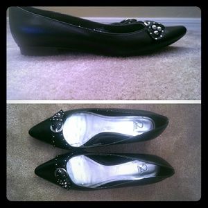 Sz 10 studded flats