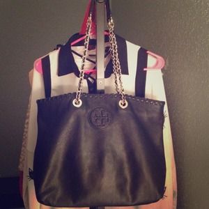 ❌SOLD❌✨AUTHENTIC✨ TORY BURCH MARION TOTE - BLACK