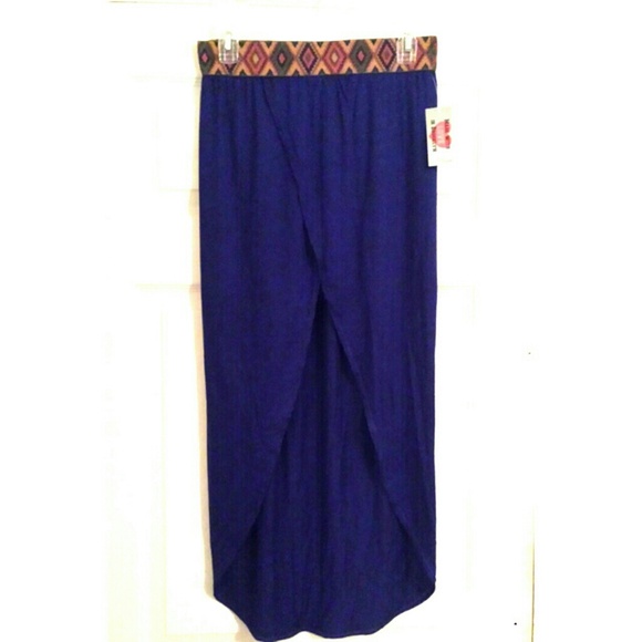 ✂ SOLD!!✂ 🎉 2X HP  🎉 Bluehigh low maxi skirt - Picture 2 of 3