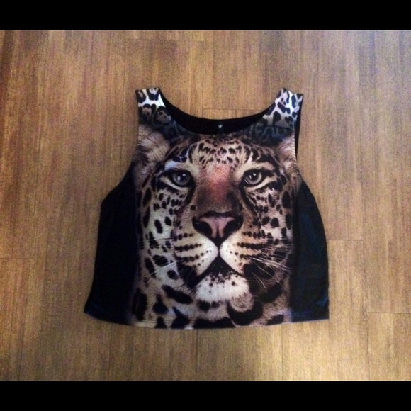 Pet Leopard Crop Top - Picture 2 of 4