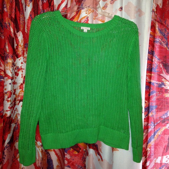 Green Gap sweater