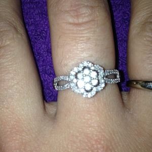 Diamond ring 14kt gold