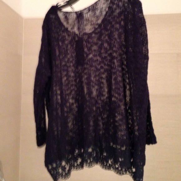 LF navy sweater - Picture 3 of 3