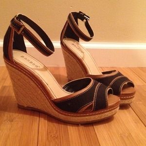 Black and Tan wedges.