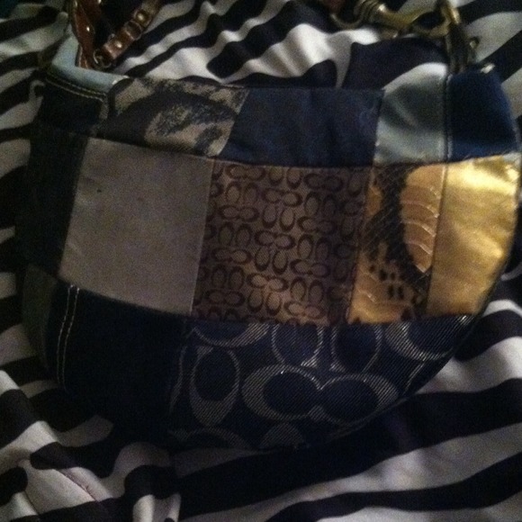 Couch purse . - Picture 3 of 3