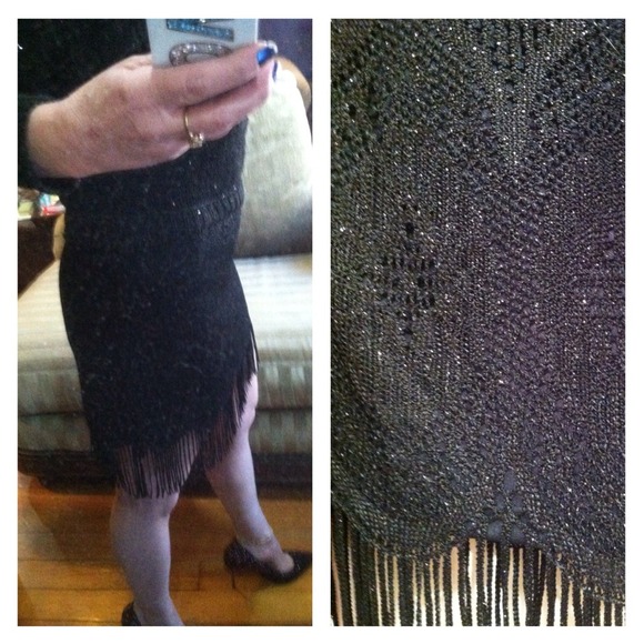 Black Lace Metallic Fringed Mini Skirt 🌺 - Picture 3 of 4