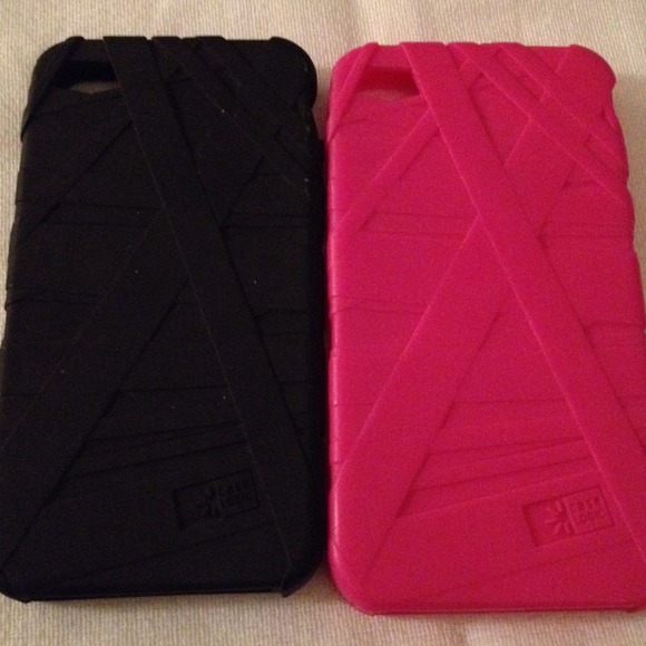 iPhone 4/4S silicone case black and hot pink - Picture 2 of 3