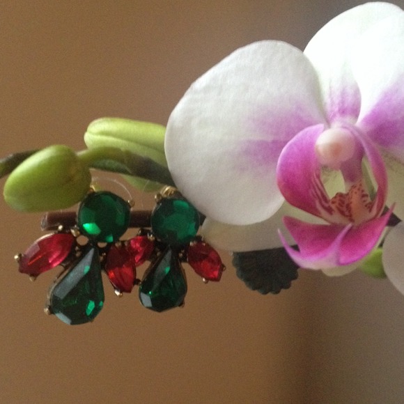 🔴SOLD🔴Fleur Pink and Green Studs - Picture 2 of 3
