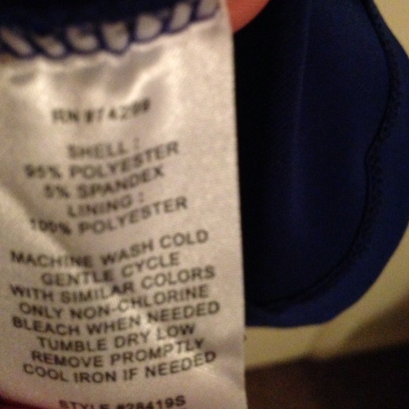 🚫sold in bundle🚫t - Picture 3 of 4