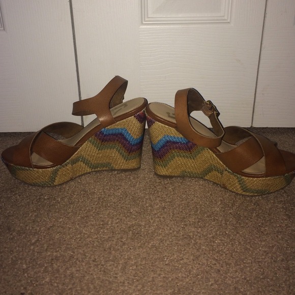 Wedge Heels! - Picture 3 of 3