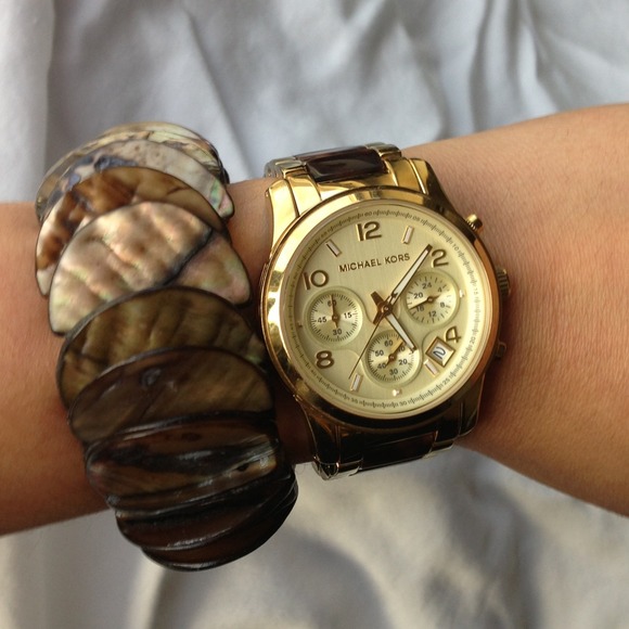 ❌SOLD❌Brown Shell Bracelet - Picture 3 of 4