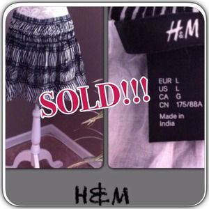 #303   🎀🎀H & H BLACK AND WHITE SKIRT🎀🎀