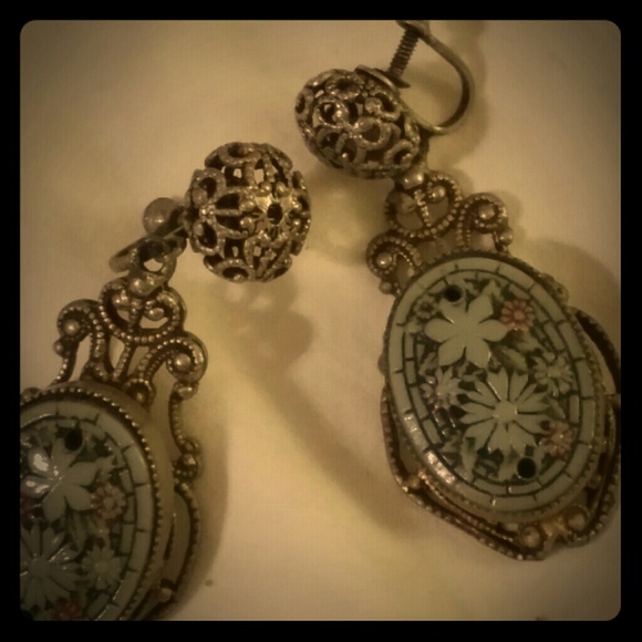 SOLD********Vintage Earrings