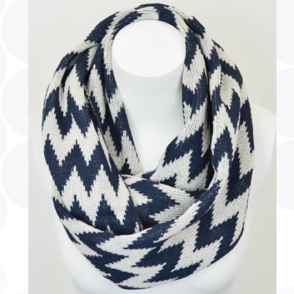 Adorable Infinity Scarf ⛄️