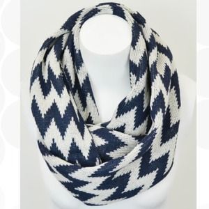 Adorable Infinity Scarf ⛄️