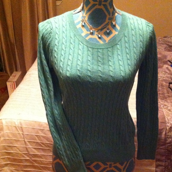 Kelly green sweater