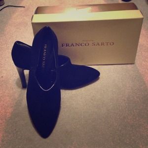 Franco Sarto Joy black Suede booties