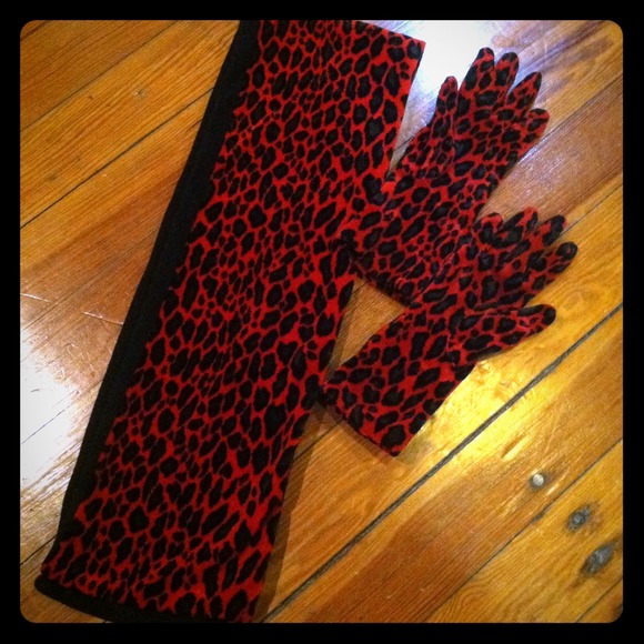 Outerwear - SOLD - Velvet Gloves & Scarf Set