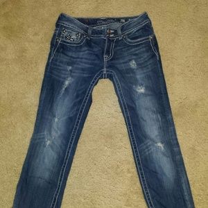 Destroyed skinny miss me jeans
