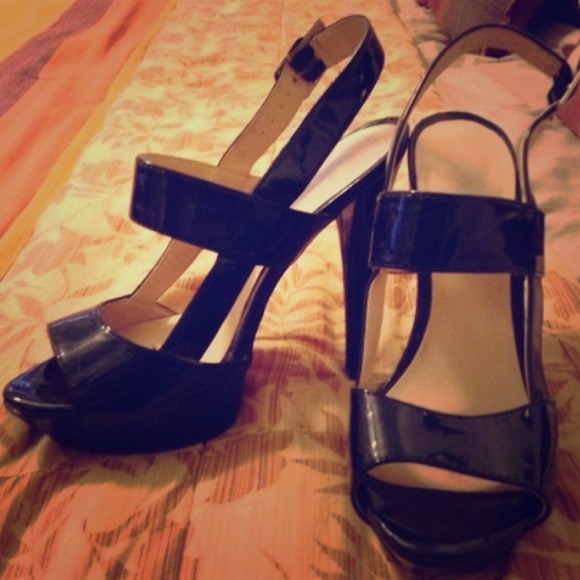 🔴traded🔴Sexy Strappy heels. Patent leather.