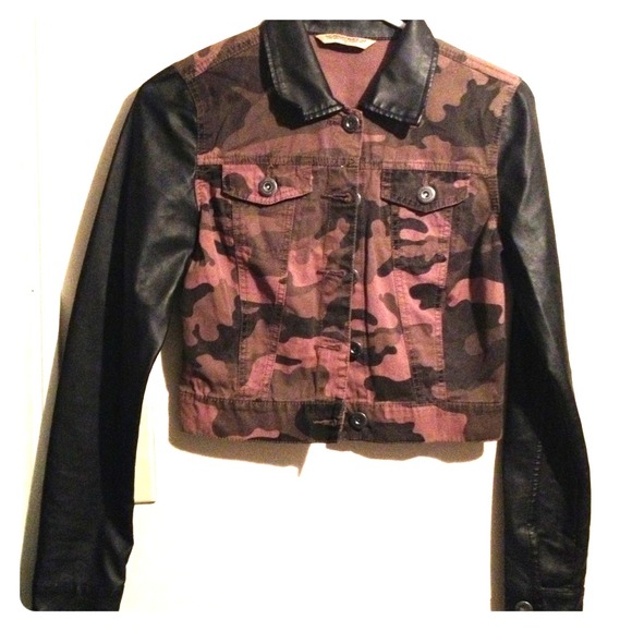 Army jacket with leather sleeves