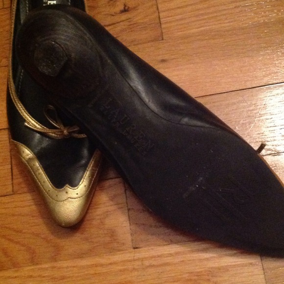 SOLD! Ralph Lauren navy and gold flats - Picture 3 of 4