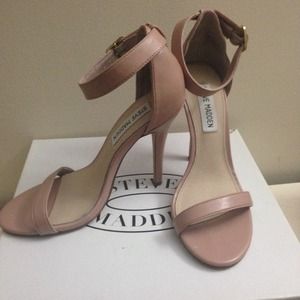 Steve Madden Relove Ankle Strap Sandals in Blush