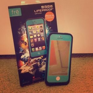 Teal lifeproof case